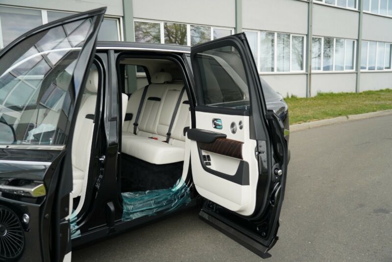 rolls-royce-cullinan-mansory