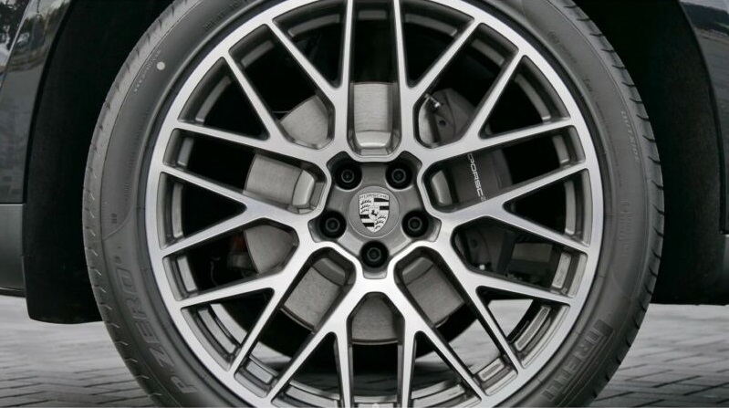 porsche-macan-black