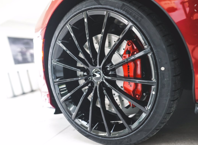 mclaren-gt-red