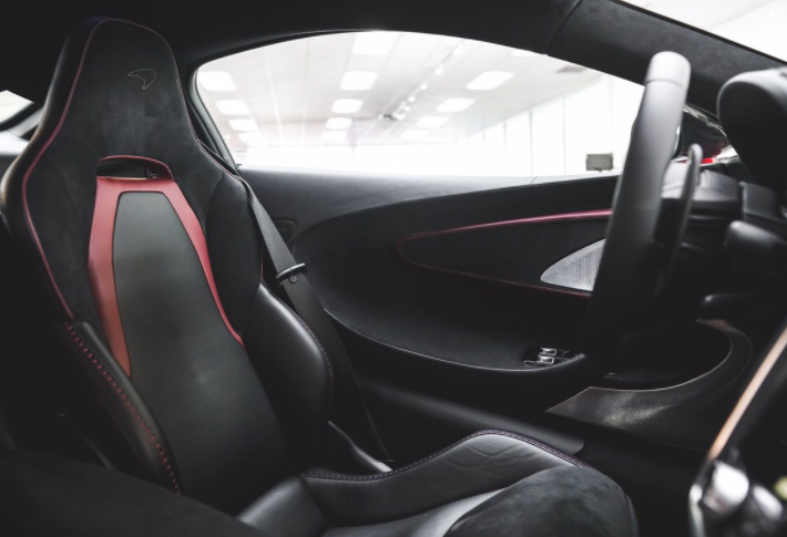 mclaren-gt-red