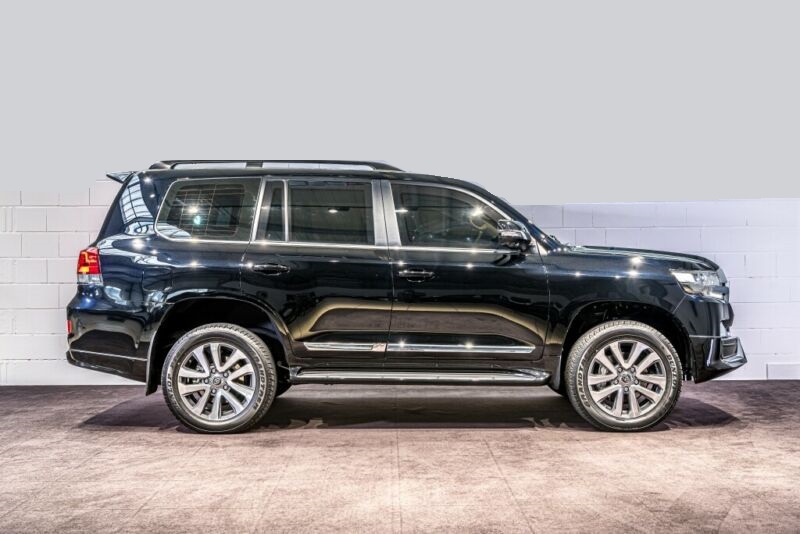 toyota-land-cruiser-200-armored-b6