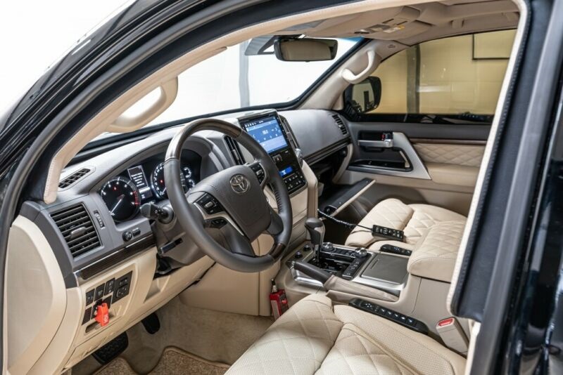 toyota-land-cruiser-200-armored-b6