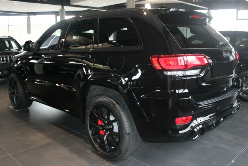 2019-jeep-grand-cherokee-v8-srt