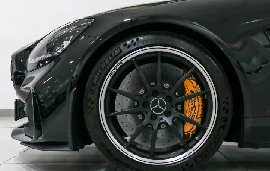mercedes-benz-amg-gt-r-vsb