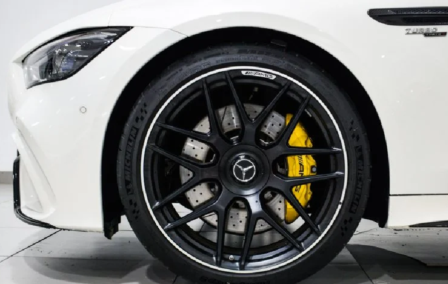 2019-mercedes-benz-amg-gt-53-white