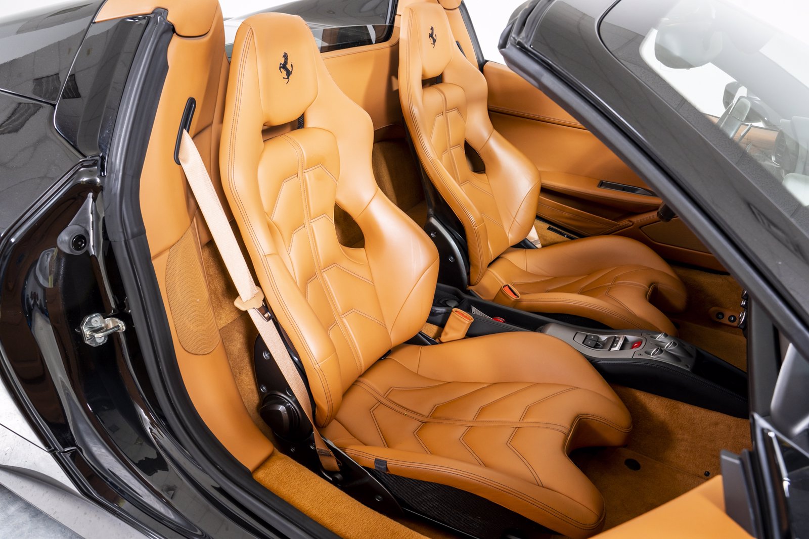 2013-ferrari-458-spider