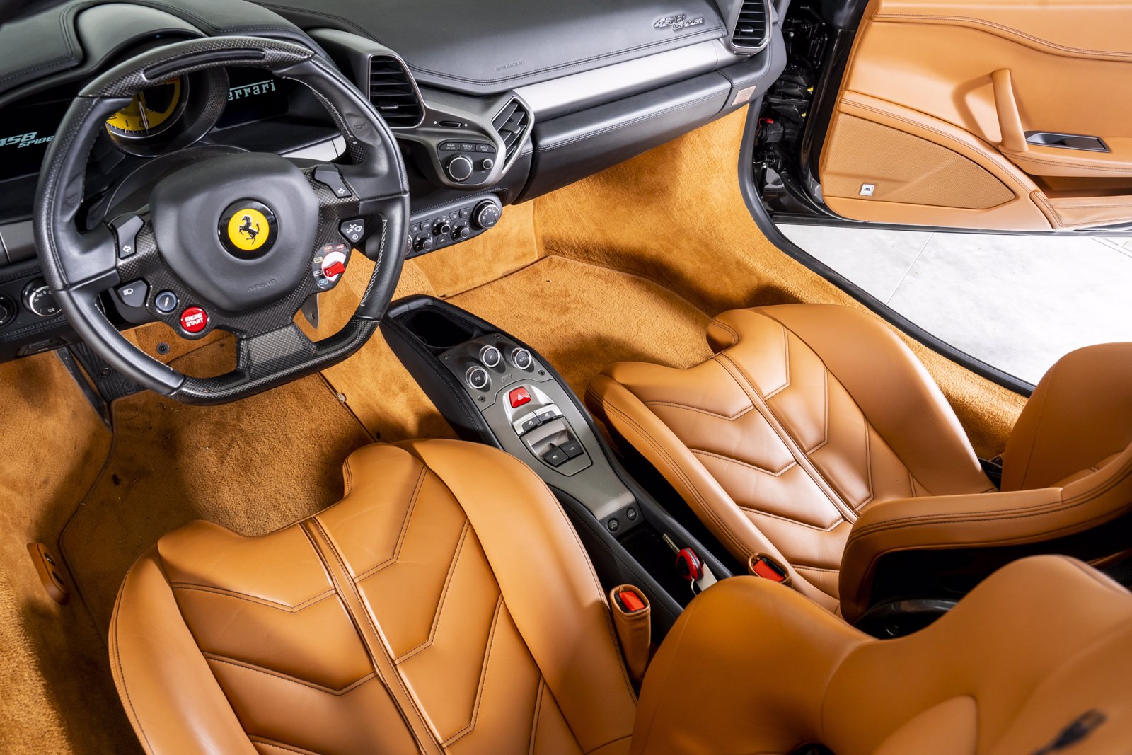 2013-ferrari-458-spider