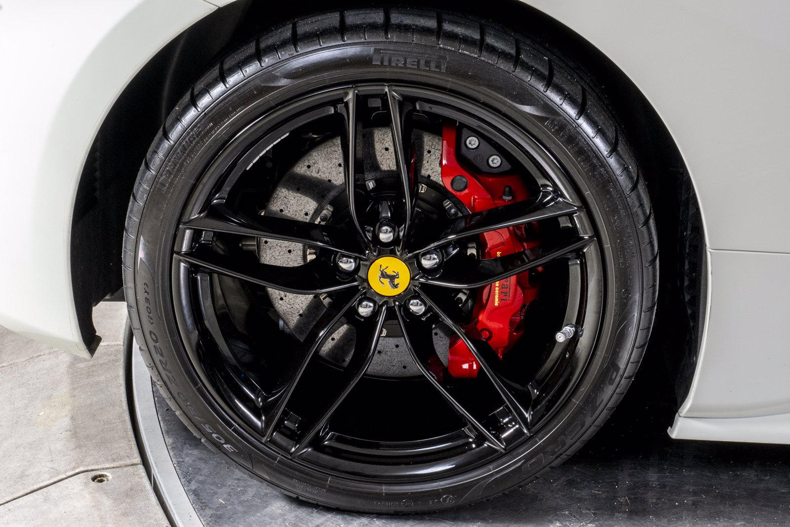 ferrari-488-spider