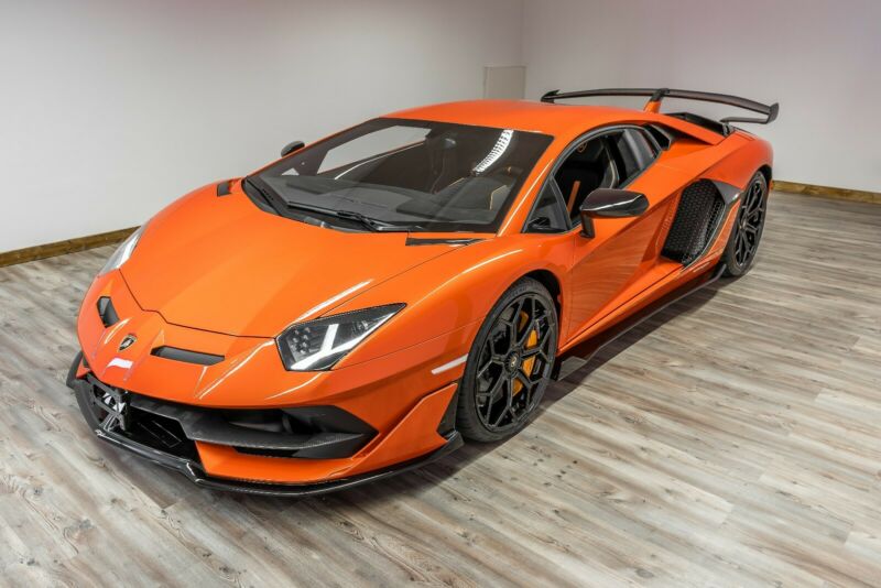 lamborghini-aventador