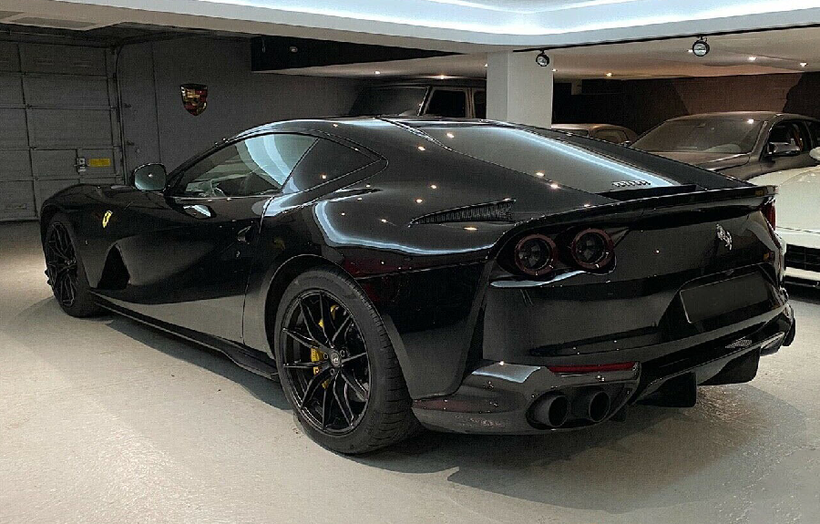 2019-model-ferrari-812-gts