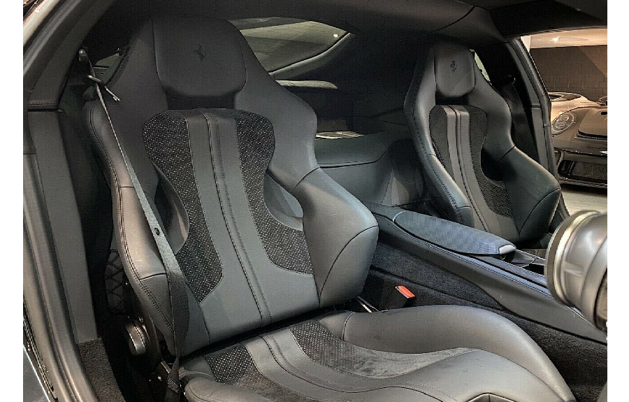 2019-model-ferrari-812-gts