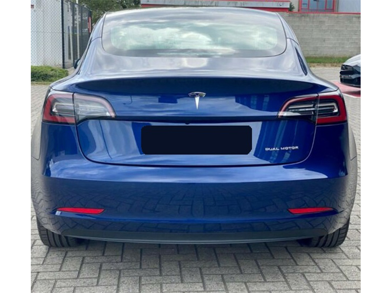 tesla-model-3-self-drive-active-autopilot