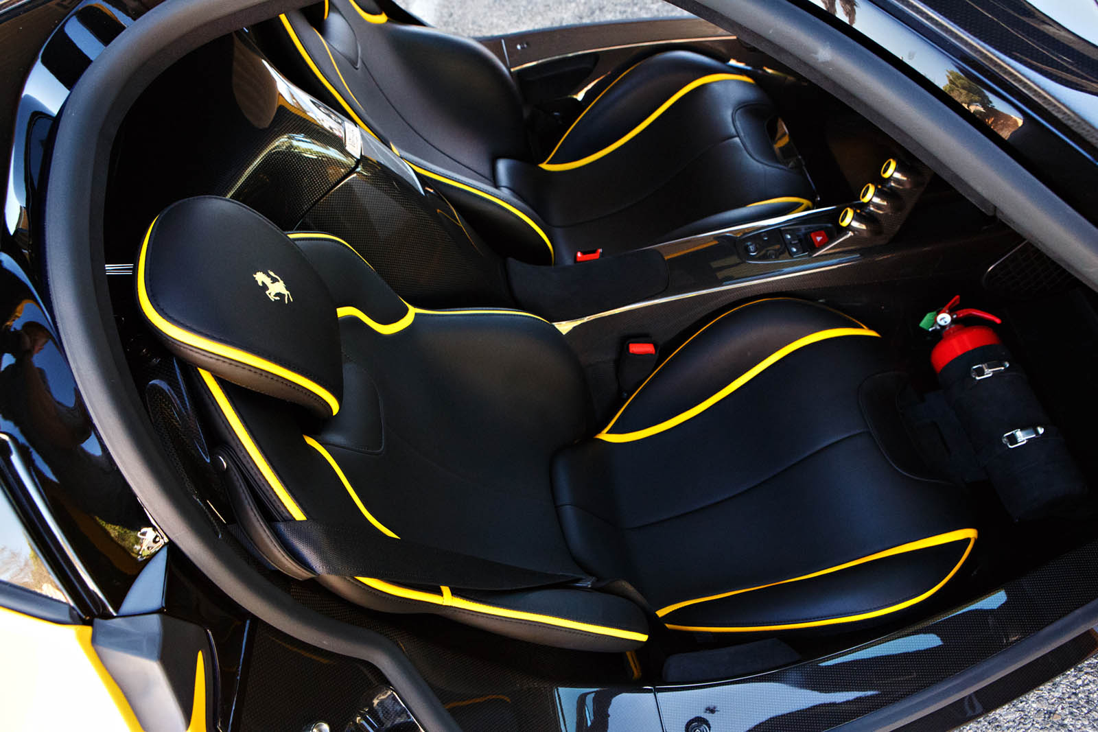 la-ferrari-unique-yellow