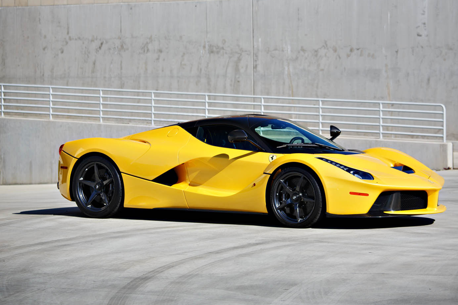 la-ferrari-unique-yellow