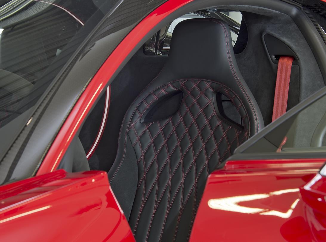 bugatti-chiron-sport