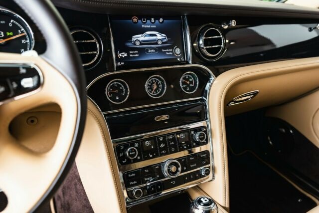 bentley-mulsanne-duo-tone