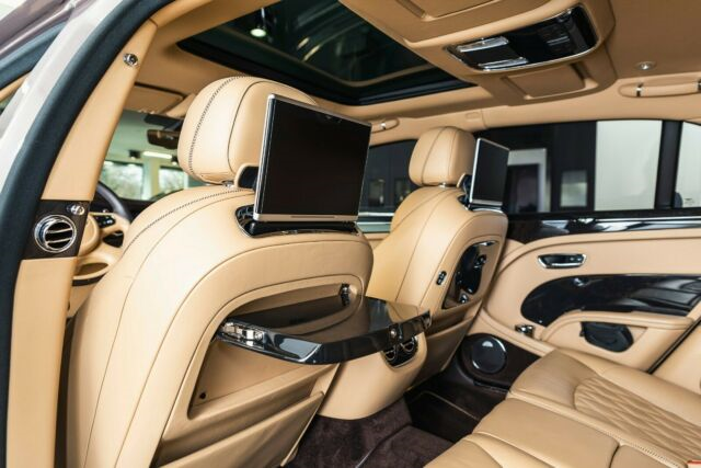 bentley-mulsanne-duo-tone
