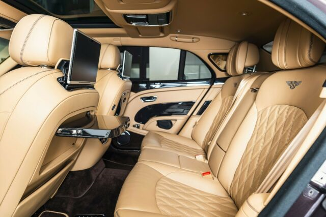 bentley-mulsanne-duo-tone