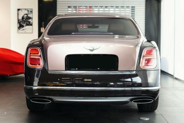 bentley-mulsanne-duo-tone