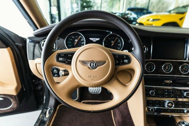 bentley-mulsanne-duo-tone