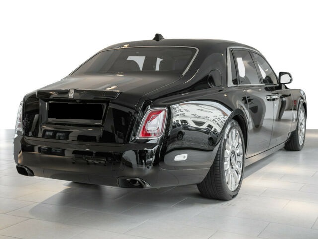 rolls-royce-phantom