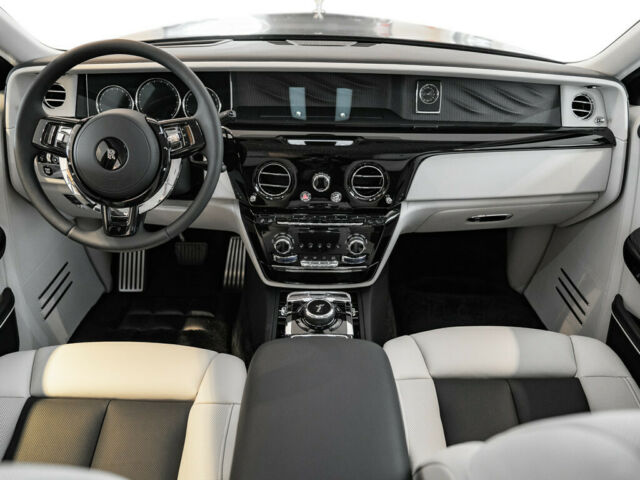 rolls-royce-phantom