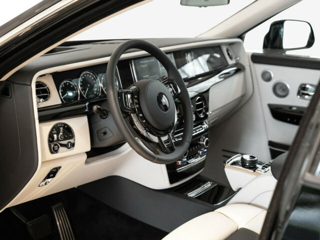 rolls-royce-phantom