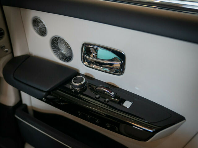 rolls-royce-phantom