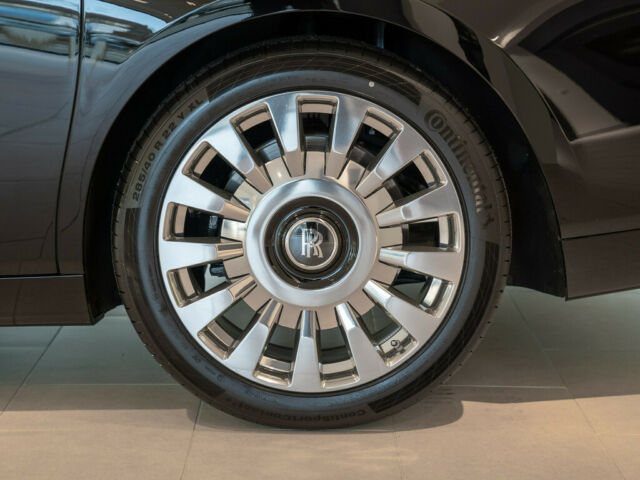 rolls-royce-phantom