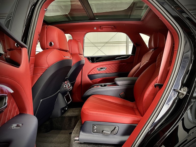 bentley-bentayga-v8