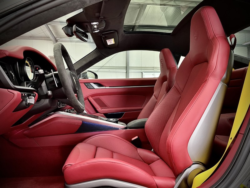 porsche-911-turbo-s-coupe-992