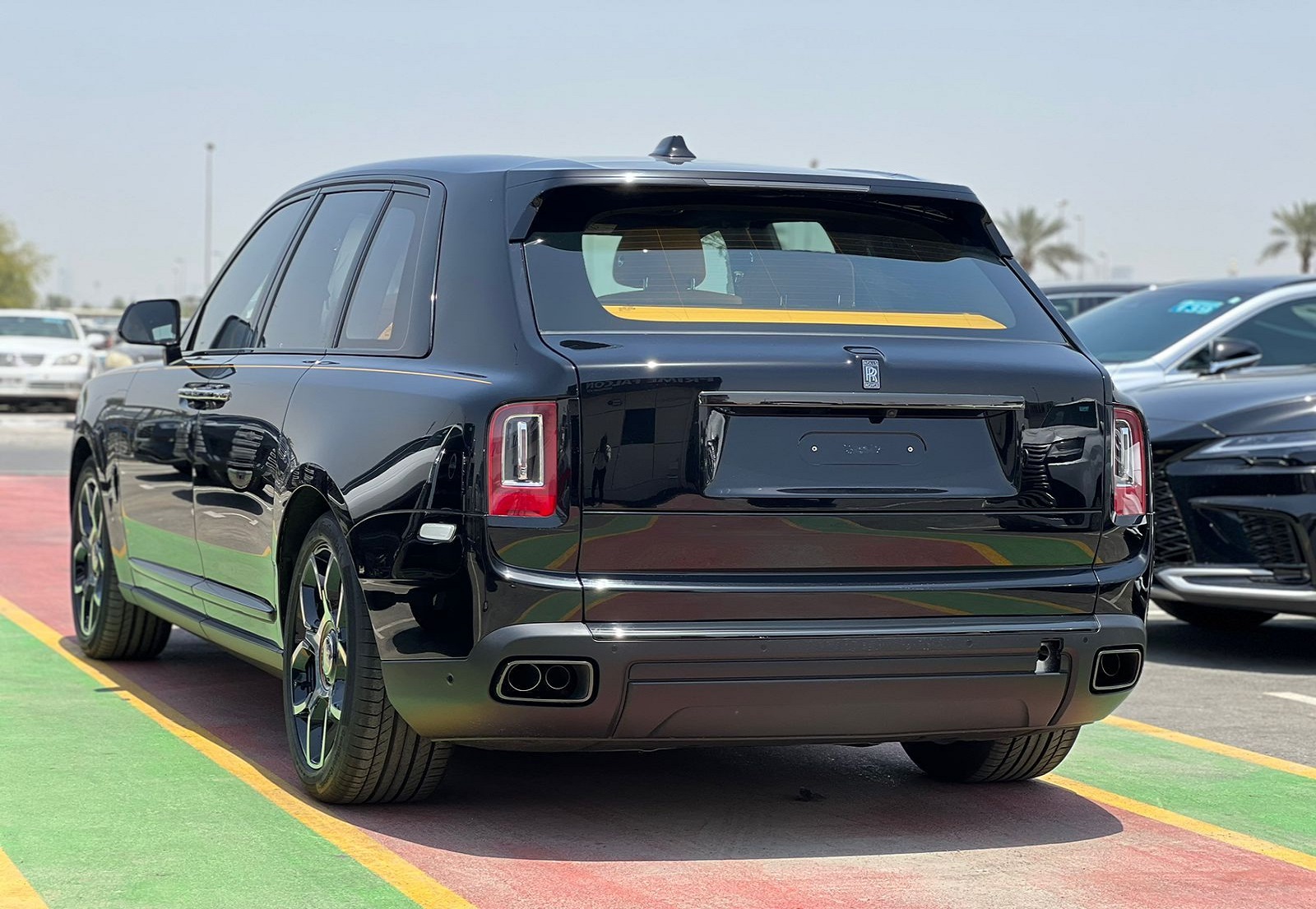 rolls-royce-cullinan-bb
