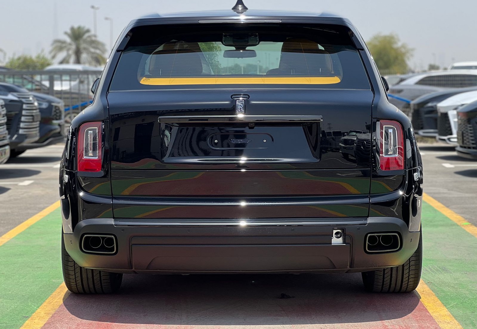 rolls-royce-cullinan-bb