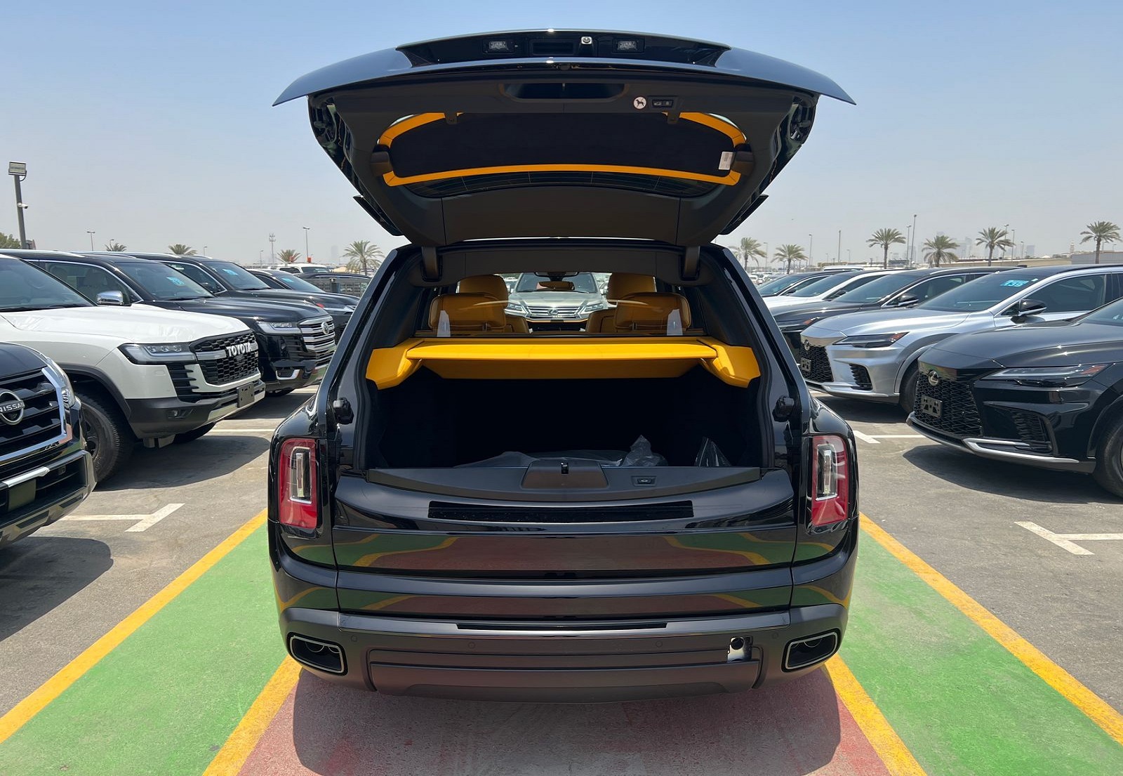 rolls-royce-cullinan-bb