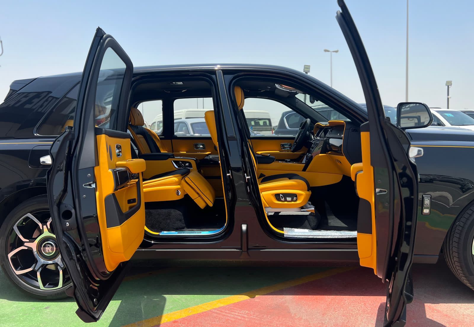 rolls-royce-cullinan-bb