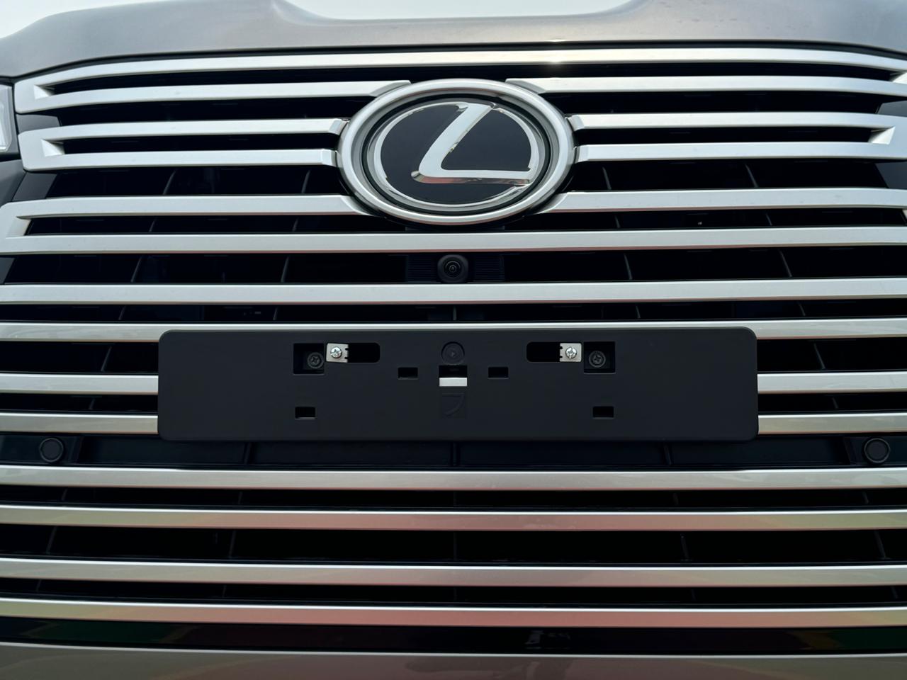 lexus-lx-500d-rhd