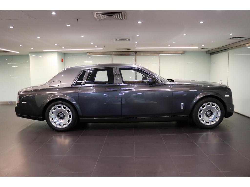2014-rolls-royce-phantom-vii-saloon