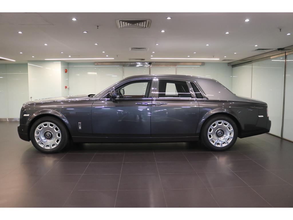 2014-rolls-royce-phantom-vii-saloon