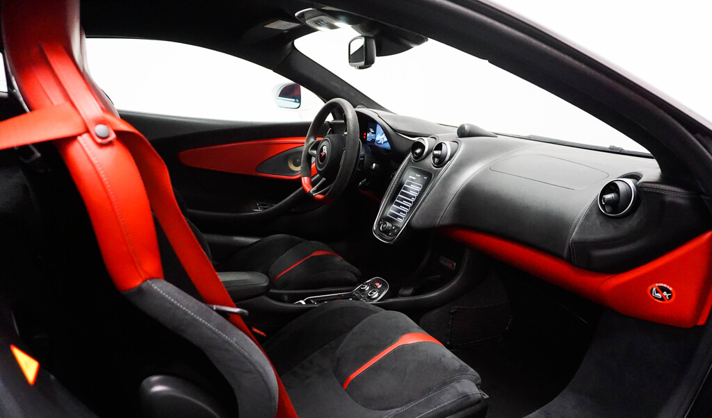 2017-model-mclaren-570s-coupe