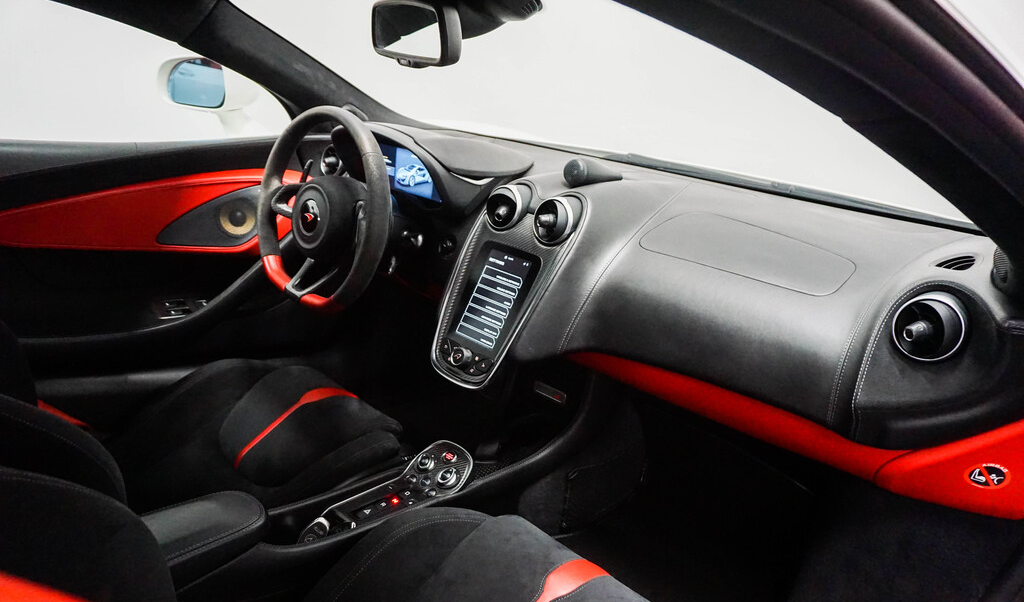 2017-model-mclaren-570s-coupe