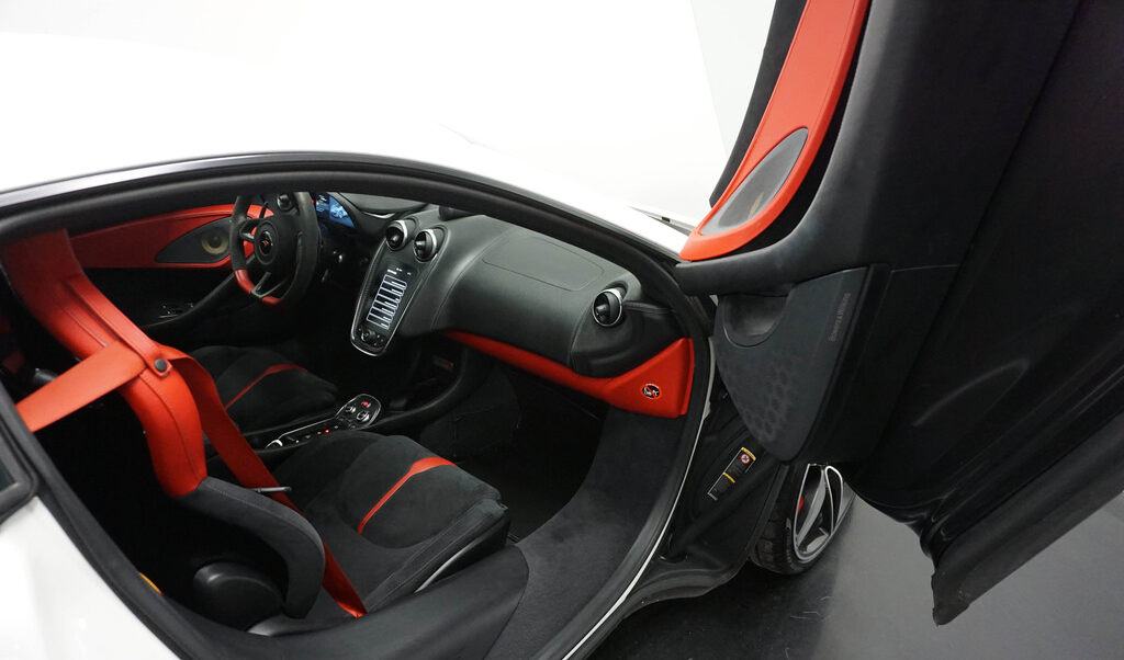 2017-model-mclaren-570s-coupe
