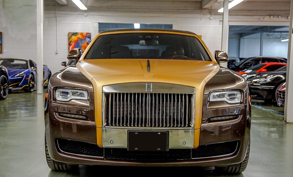 2017-used-rolls-royce-ghost