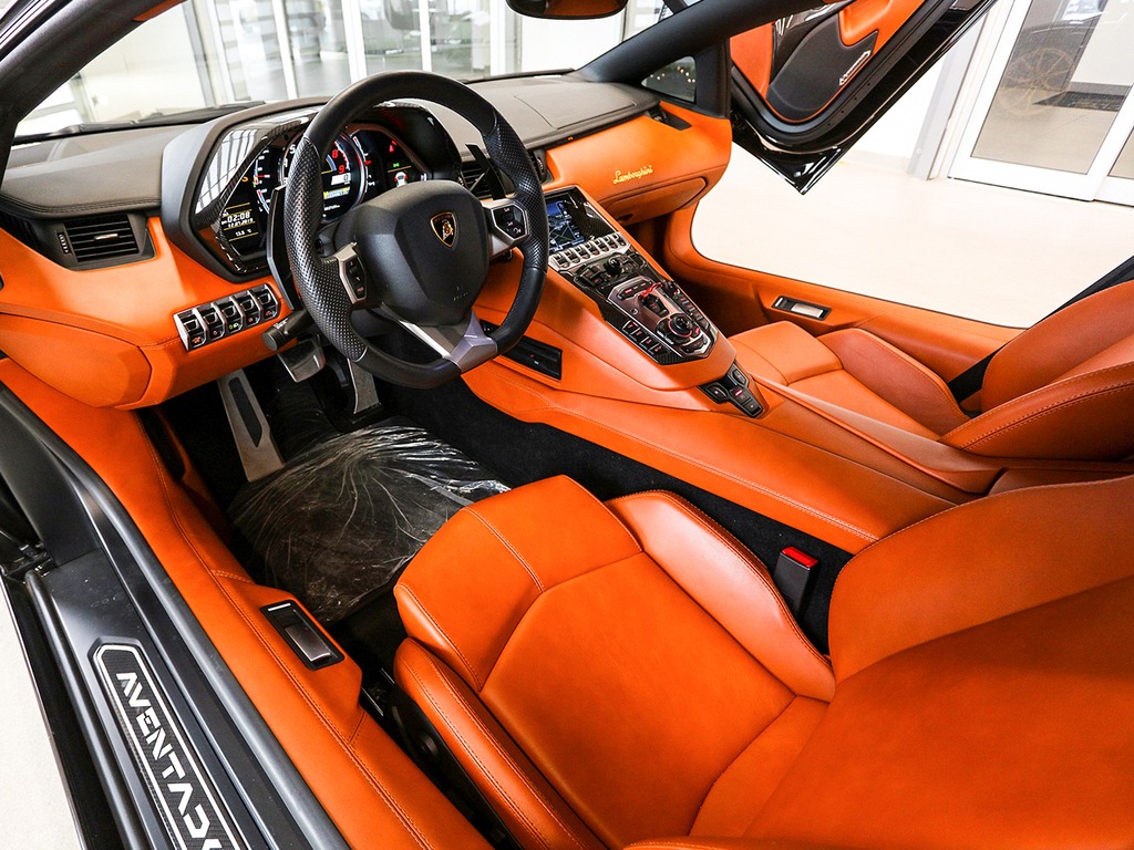 2017-lamborghini-aventador