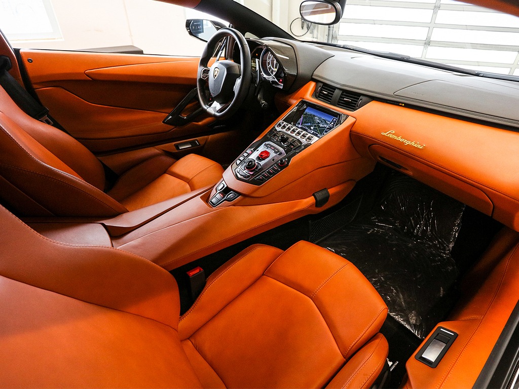2017-lamborghini-aventador