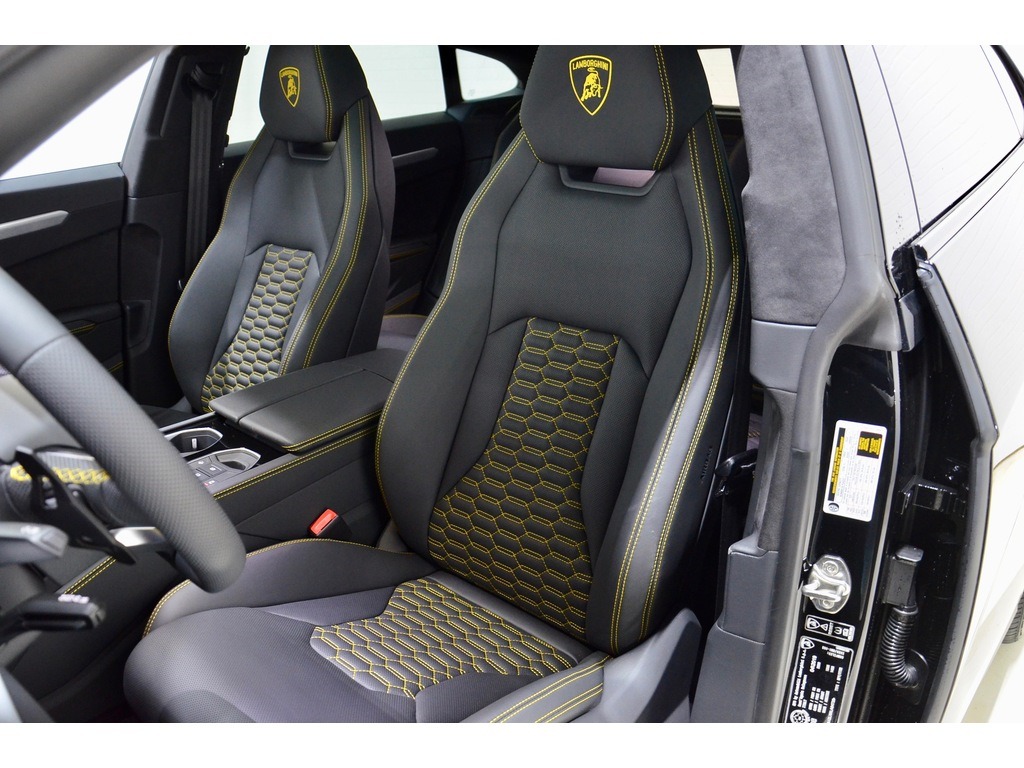 2019-lamborghini-urus