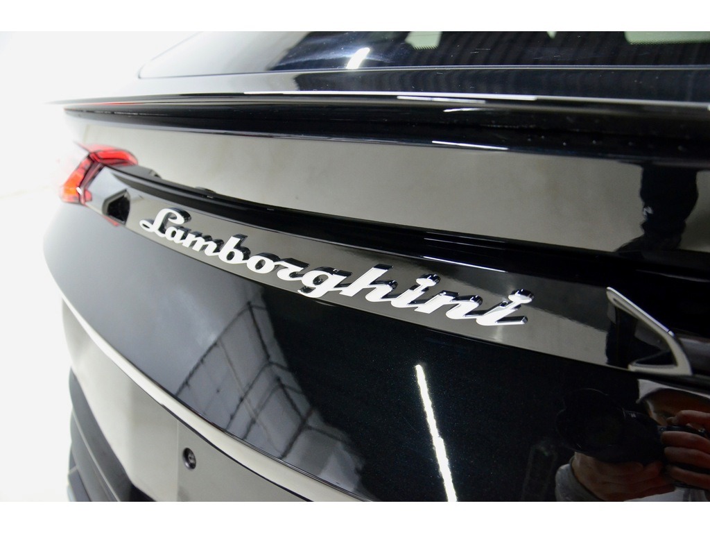 2019-lamborghini-urus