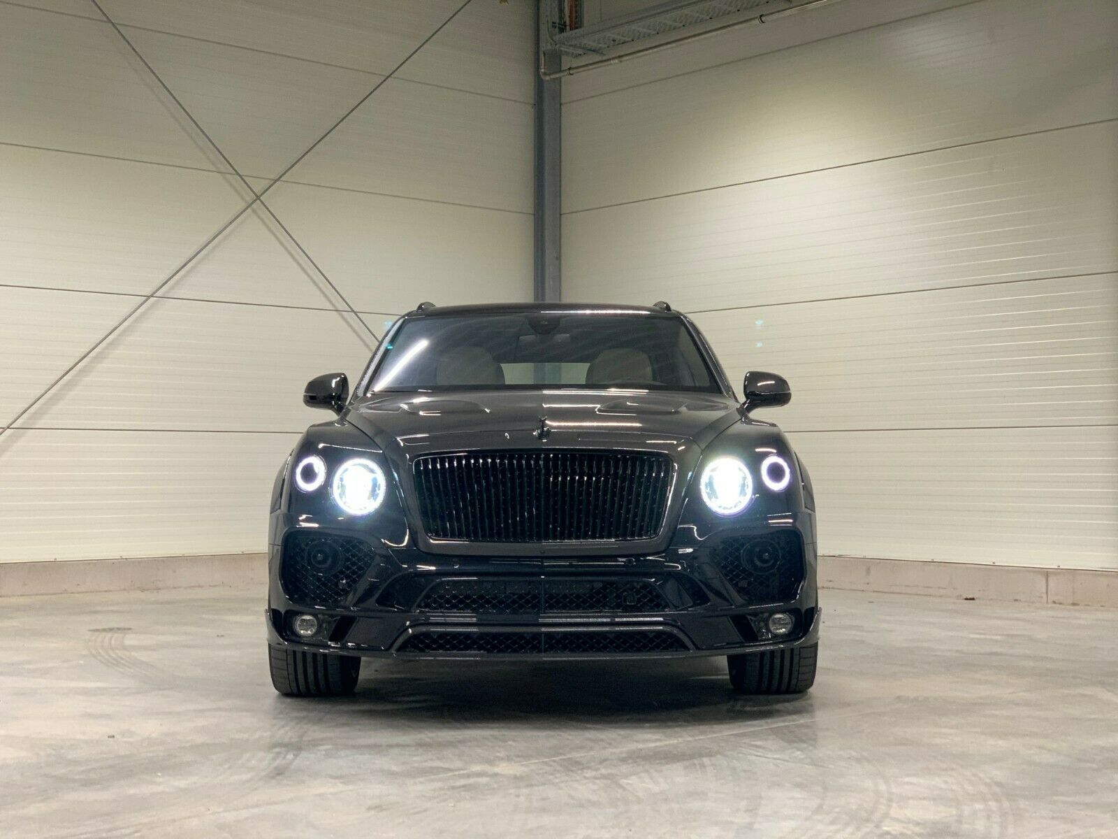 bentley-bentayga-mansory-black