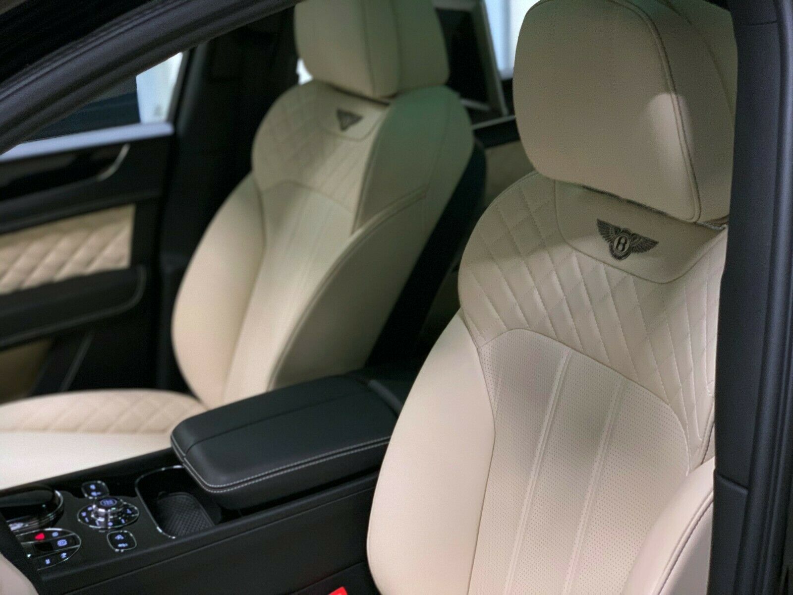 bentley-bentayga-mansory-black
