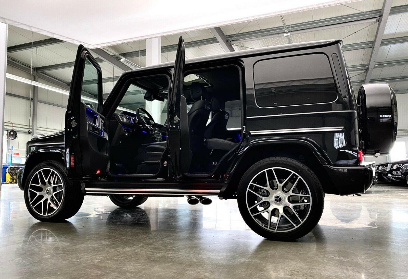 mercedes-benz-g-63-amg
