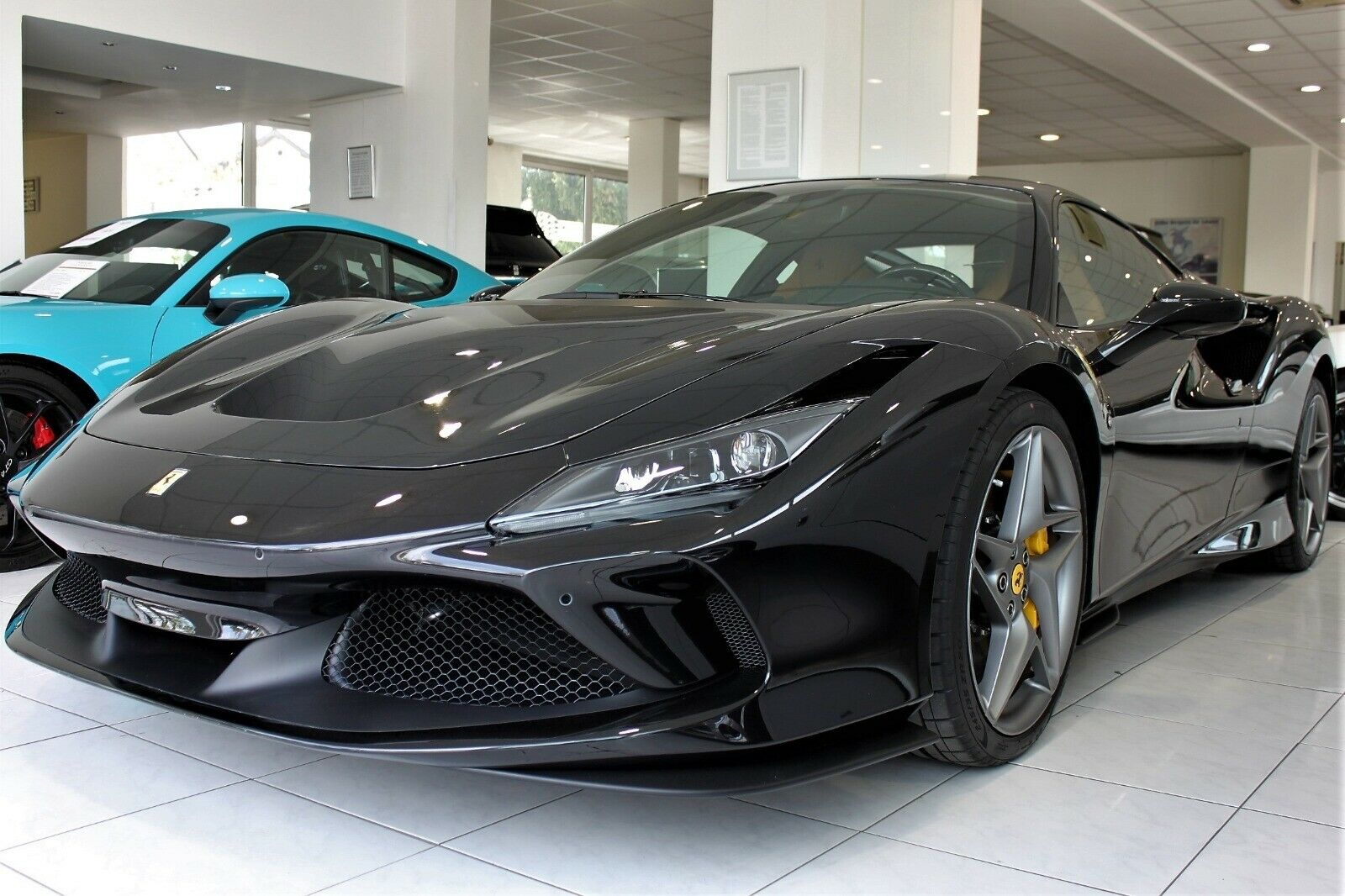 ferrari-f8-tributo-daytona